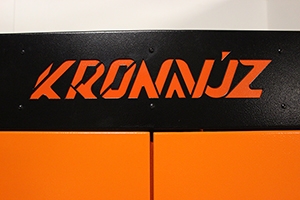 Фото логотипа на шкафе KronVuz Box 1321