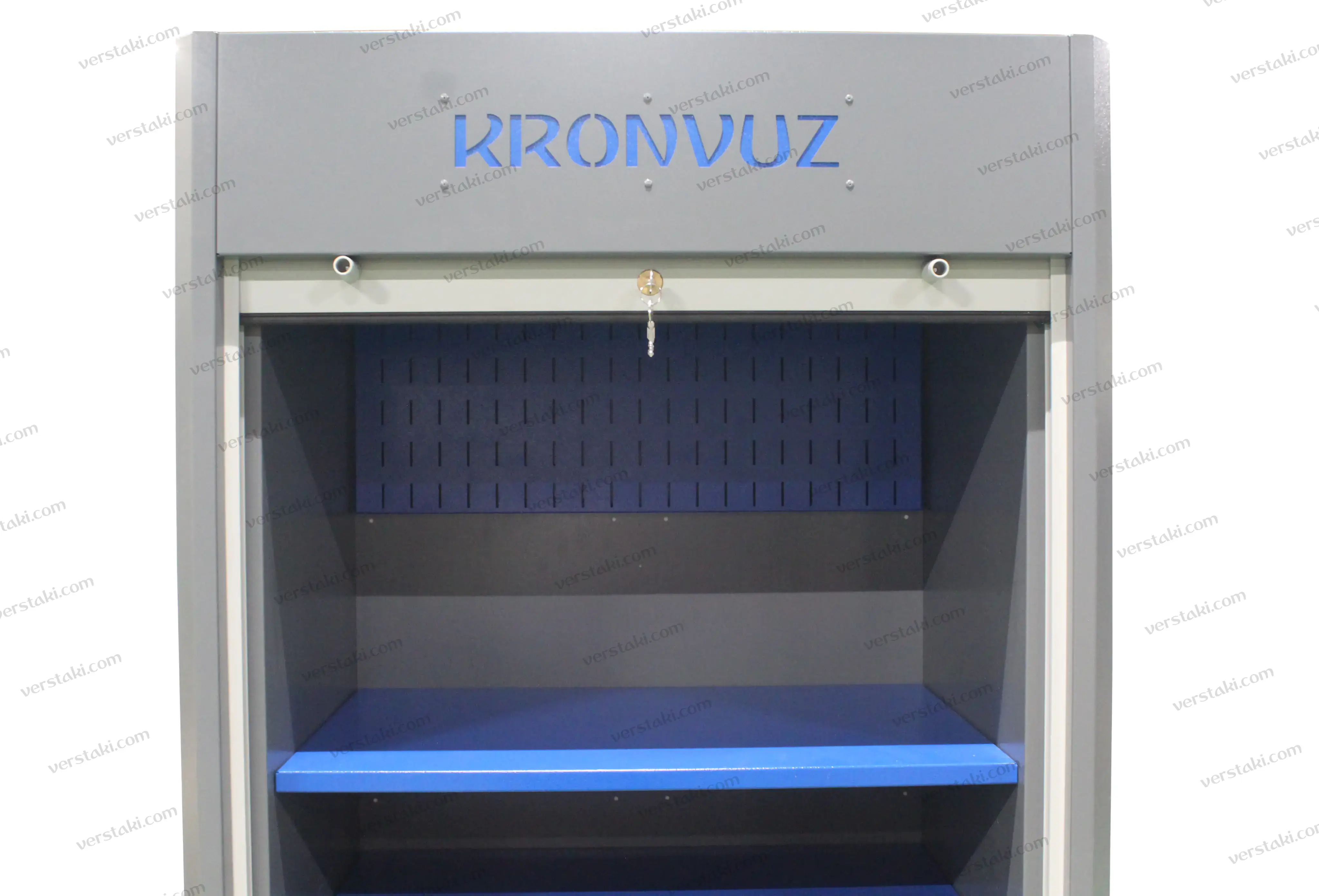 Фото инструментального шкафа KronVuz Box 1(10)21R3 с перфорированным экраном